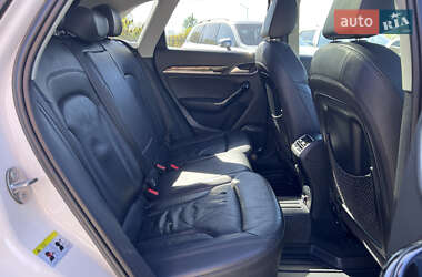 Внедорожник / Кроссовер Audi Q3 2015 в 