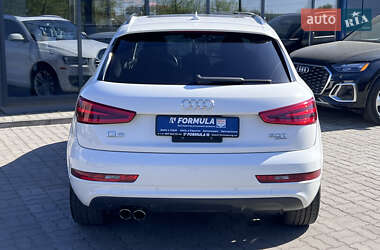 Внедорожник / Кроссовер Audi Q3 2015 в 