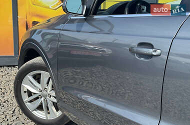 Внедорожник / Кроссовер Audi Q3 2016 в 