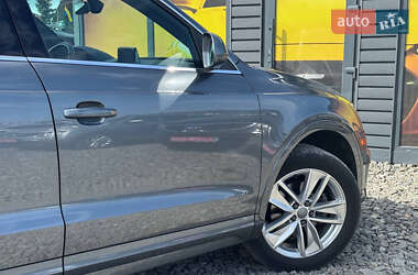 Внедорожник / Кроссовер Audi Q3 2016 в 