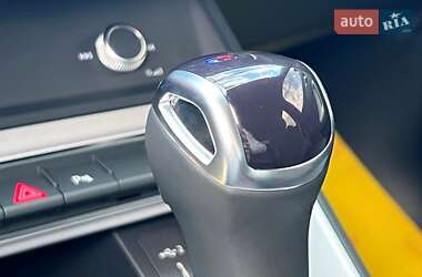 Внедорожник / Кроссовер Audi Q3 2024 в 