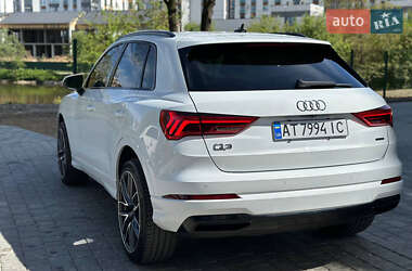 Внедорожник / Кроссовер Audi Q3 2019 в 