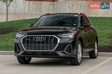 Внедорожник / Кроссовер Audi Q3 2020 в Винниках