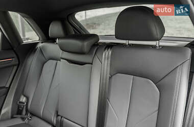 Позашляховик / Кросовер Audi Q3 2020 в 