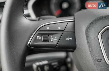 Позашляховик / Кросовер Audi Q3 2020 в 
