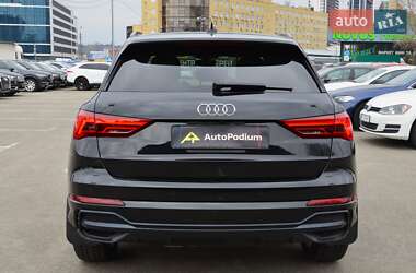Внедорожник / Кроссовер Audi Q3 2019 в 
