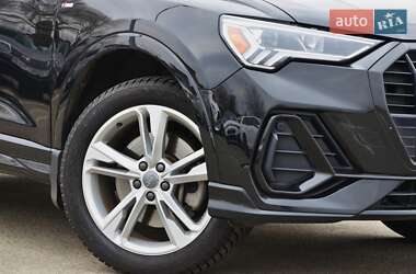 Внедорожник / Кроссовер Audi Q3 2019 в 