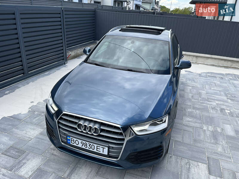 Внедорожник / Кроссовер Audi Q3 2017 в 