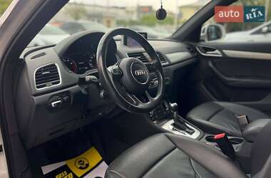 Внедорожник / Кроссовер Audi Q3 2016 в 