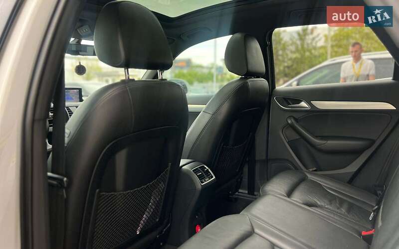 Внедорожник / Кроссовер Audi Q3 2016 в Ивано-Франковске