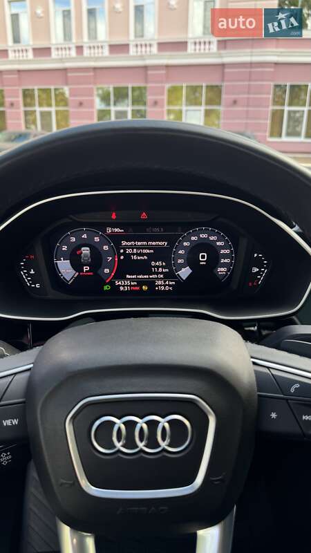Позашляховик / Кросовер Audi Q3 2020 в Одесі