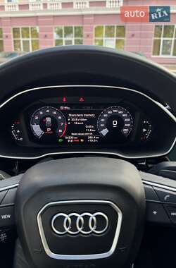 Внедорожник / Кроссовер Audi Q3 2020 в 