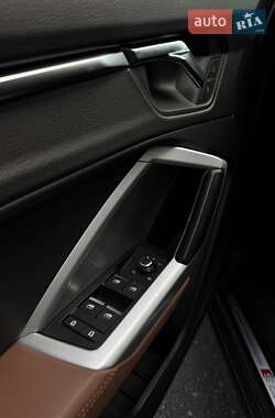 Внедорожник / Кроссовер Audi Q3 2020 в 