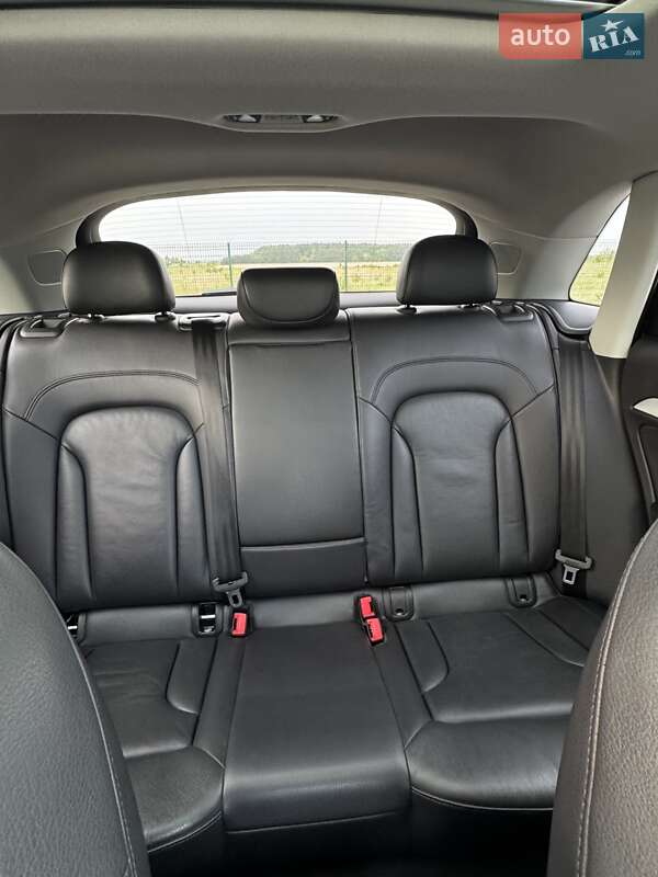 Позашляховик / Кросовер Audi Q3 2015 в Радивиліві