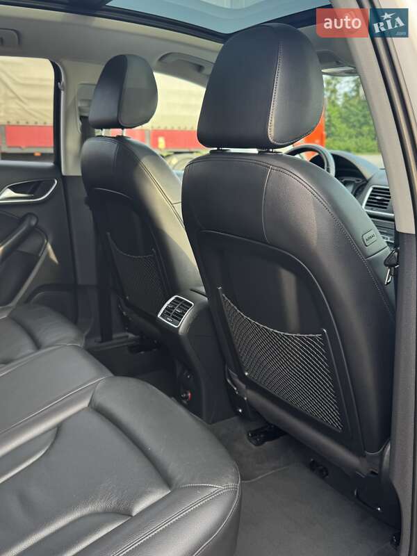 Позашляховик / Кросовер Audi Q3 2015 в Радивиліві