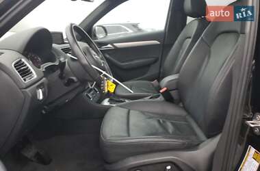 Внедорожник / Кроссовер Audi Q3 2016 в 