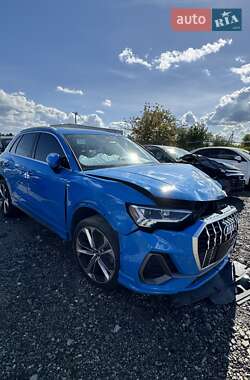 Внедорожник / Кроссовер Audi Q3 2020 в Львове