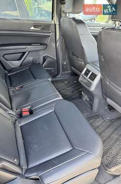 Внедорожник / Кроссовер Audi Q3 2020 в 
