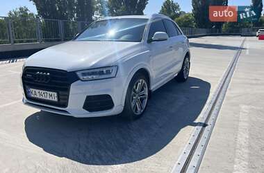 Внедорожник / Кроссовер Audi Q3 2017 в 