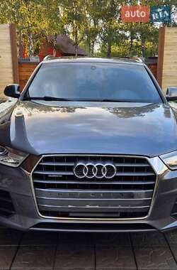 Внедорожник / Кроссовер Audi Q3 2016 в 