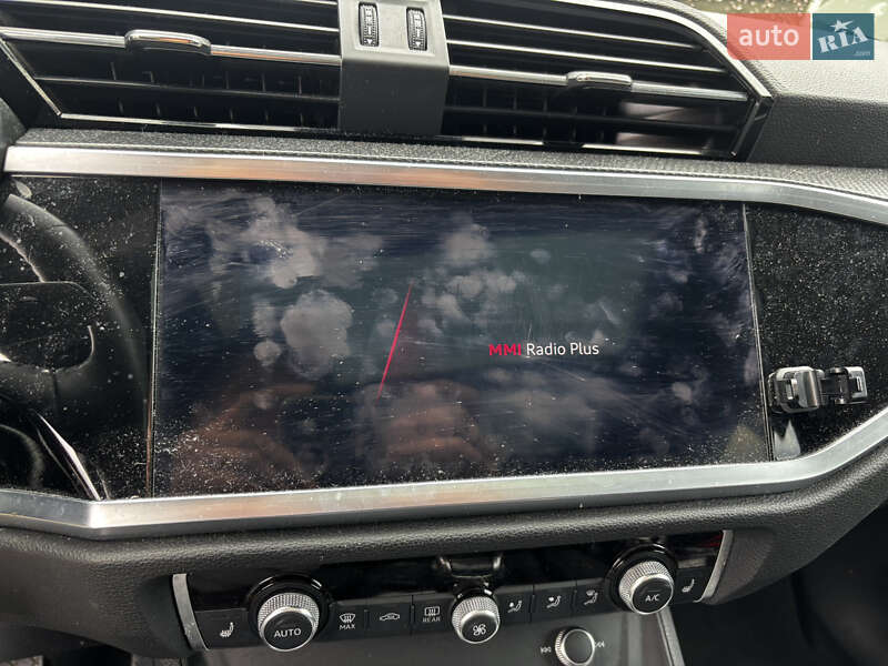 Внедорожник / Кроссовер Audi Q3 2019 в Стрые