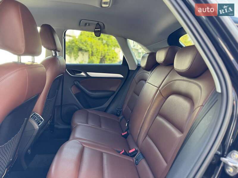 Позашляховик / Кросовер Audi Q3 2015 в Одесі