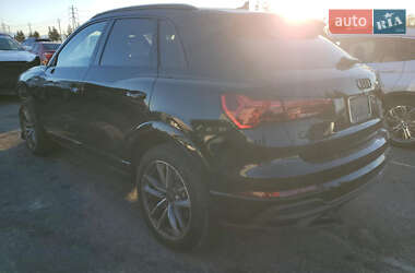 Внедорожник / Кроссовер Audi Q3 2023 в 
