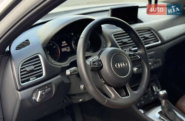 Внедорожник / Кроссовер Audi Q3 2017 в 