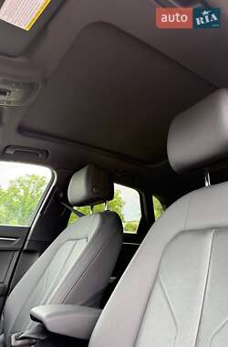 Позашляховик / Кросовер Audi Q3 2020 в 