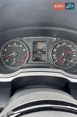 Внедорожник / Кроссовер Audi Q3 2016 в 