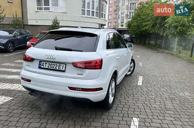 Внедорожник / Кроссовер Audi Q3 2016 в 
