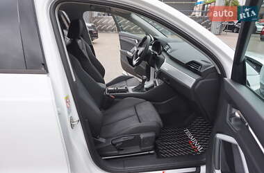 Внедорожник / Кроссовер Audi Q3 2023 в 