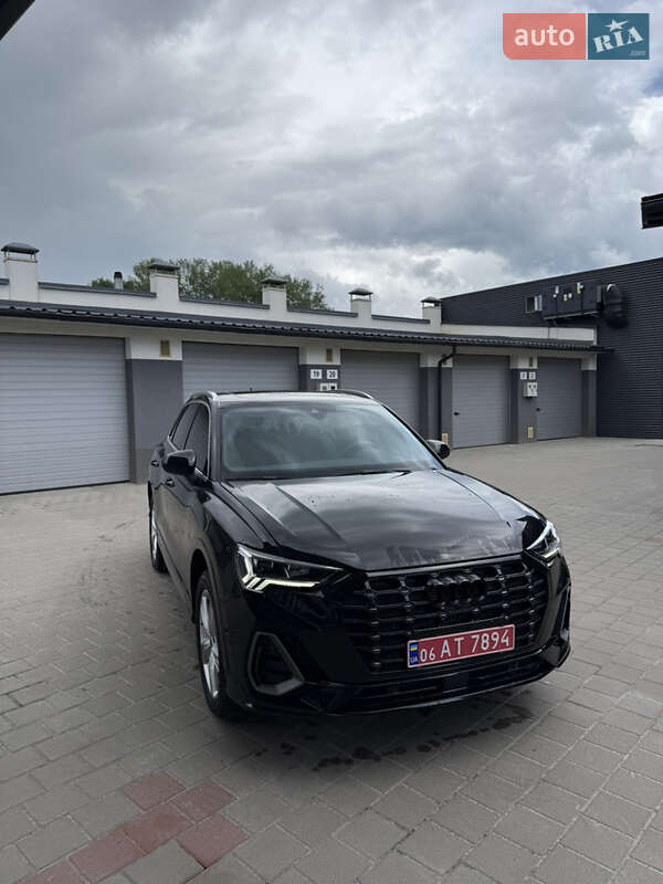 Внедорожник / Кроссовер Audi Q3 2022 в Житомире фото 13 Внедорожник / Кроссовер Audi Q3 2022 в Житомире