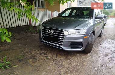 Позашляховик / Кросовер Audi Q3 2016 в Чернівцях