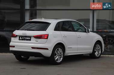 Внедорожник / Кроссовер Audi Q3 2016 в 