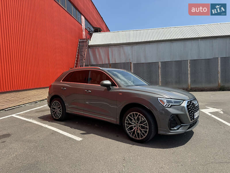 Внедорожник / Кроссовер Audi Q3 2020 в Одессе