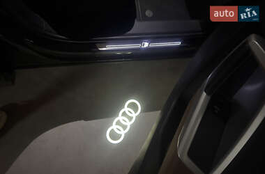 Внедорожник / Кроссовер Audi Q3 2020 в 