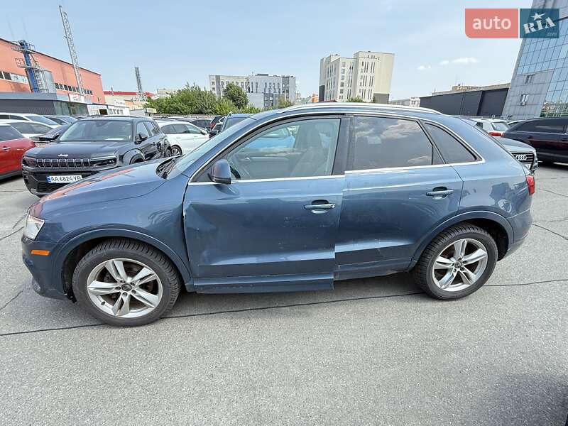 Внедорожник / Кроссовер Audi Q3 2016 в Киеве