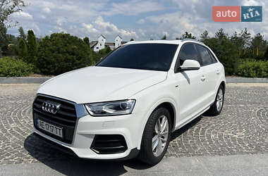 Внедорожник / Кроссовер Audi Q3 2017 в 