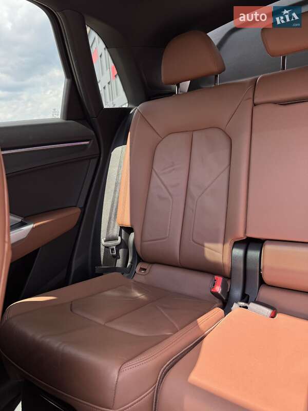 Внедорожник / Кроссовер Audi Q3 2021 в Львове
