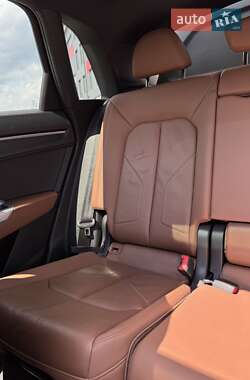 Внедорожник / Кроссовер Audi Q3 2021 в 