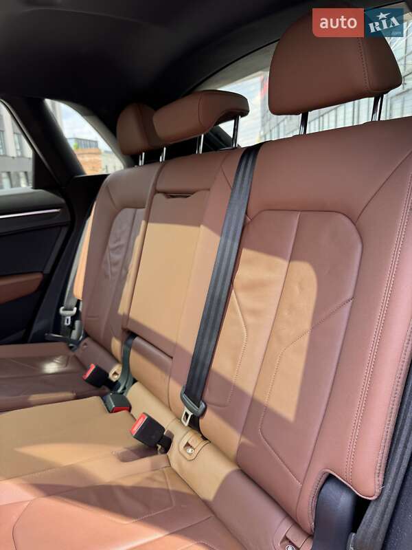 Внедорожник / Кроссовер Audi Q3 2021 в Львове