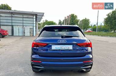 Внедорожник / Кроссовер Audi Q3 2021 в 