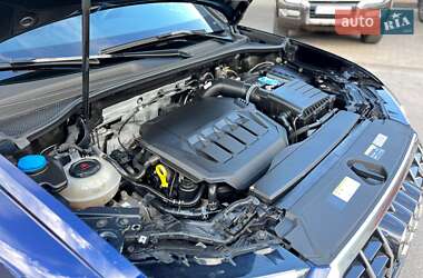 Внедорожник / Кроссовер Audi Q3 2021 в 