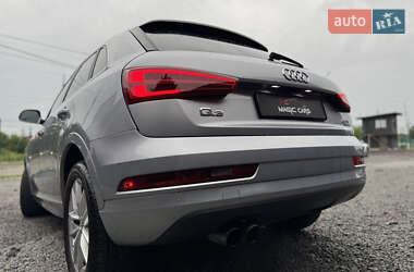 Внедорожник / Кроссовер Audi Q3 2015 в 
