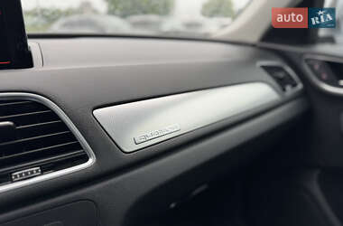 Внедорожник / Кроссовер Audi Q3 2015 в 