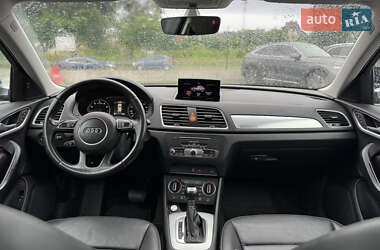 Внедорожник / Кроссовер Audi Q3 2015 в 