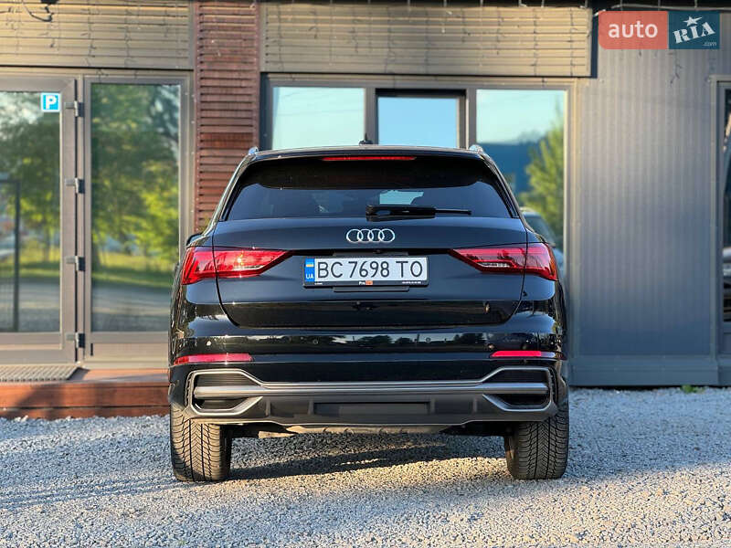 Позашляховик / Кросовер Audi Q3 2019 в Львові