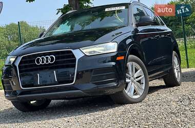 Внедорожник / Кроссовер Audi Q3 2016 в 