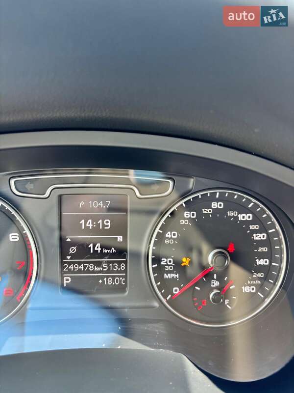 Внедорожник / Кроссовер Audi Q3 2014 в Львове